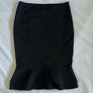 Zara Black Cocktail Knee Length Pencil Skirt Size M Ruffle Hem Side Seam Zipper